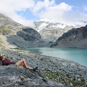 Meet your Posher, Hillary